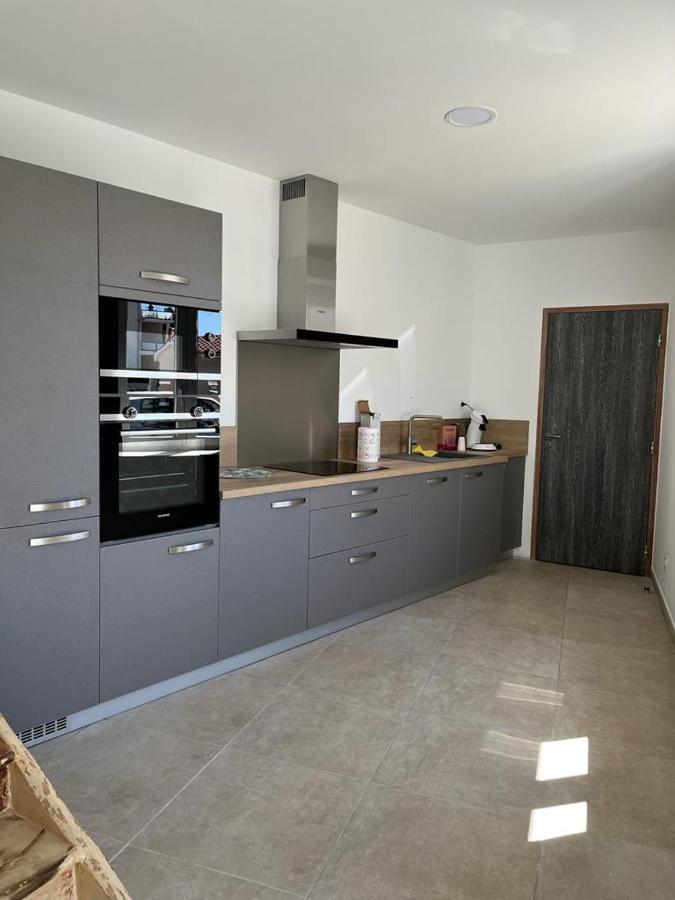 Superbe Maison De Ville, Renovee A 15 Min De Lyon Saint-Symphorien-dʼOzon Eksteriør billede